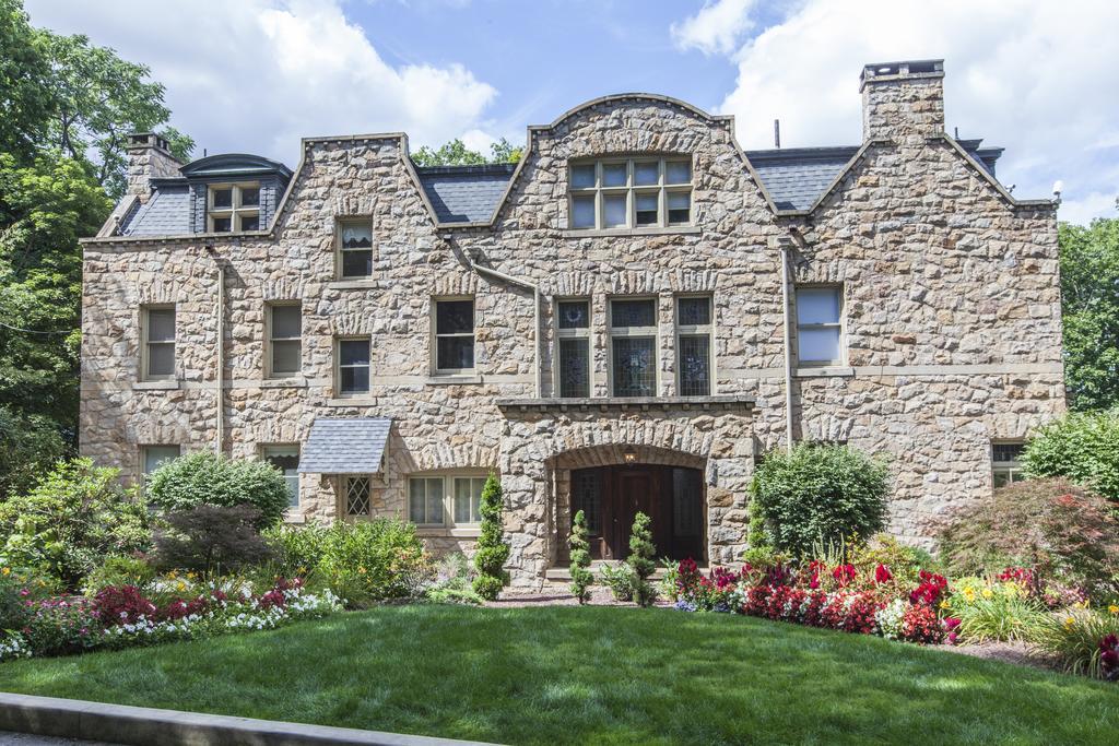 The Mansion At Maple Heights Bed and Breakfast Pittsburgh Exteriör bild