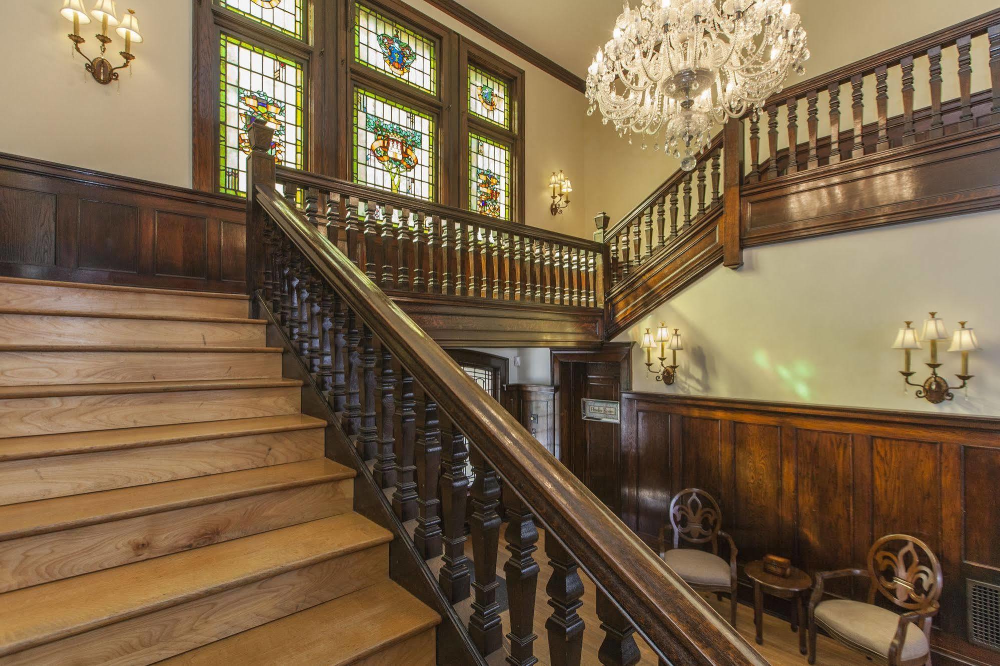 The Mansion At Maple Heights Bed and Breakfast Pittsburgh Exteriör bild